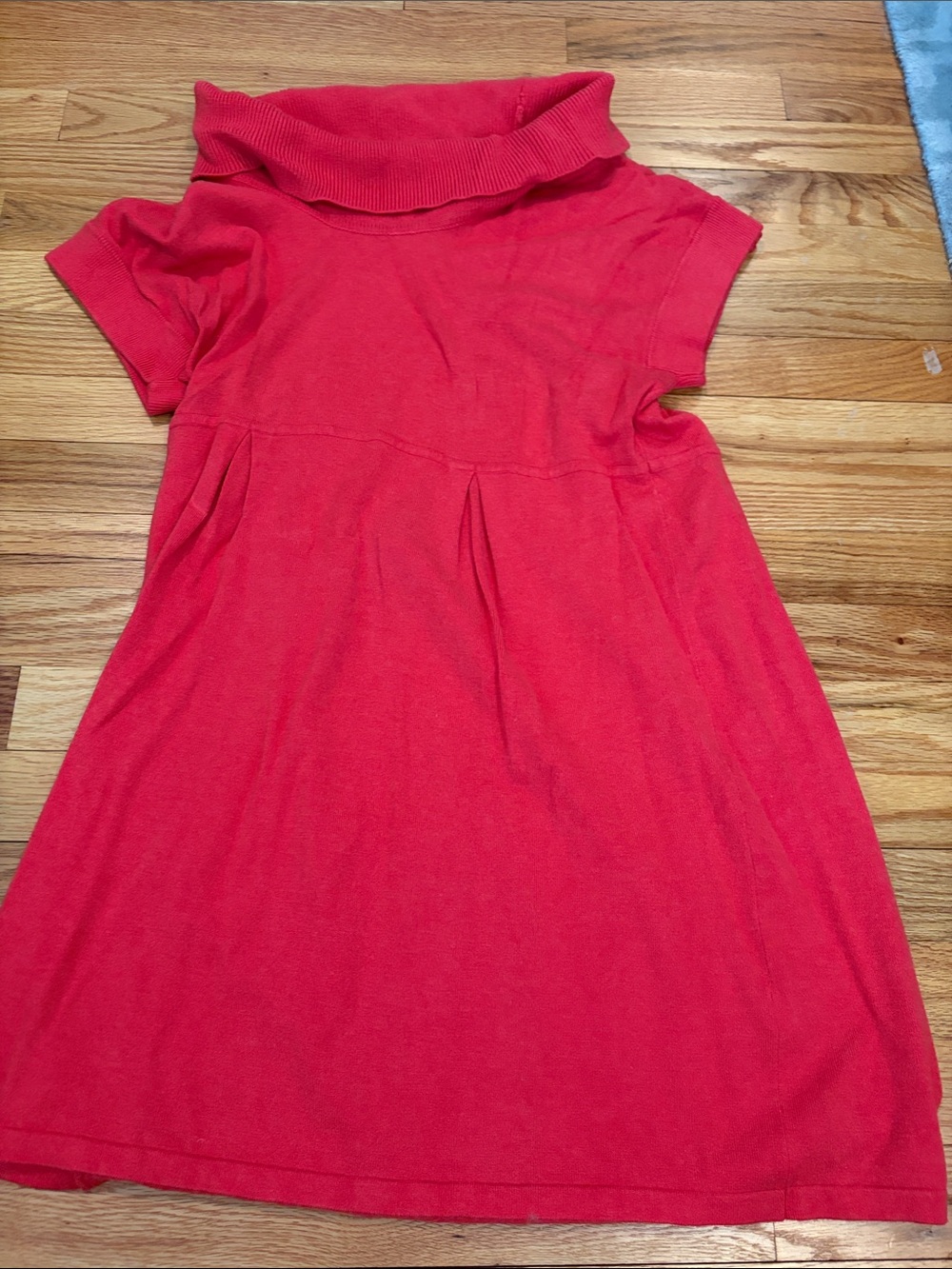 Red Short-Sleeve Mini Dress with Fold-Over Collar